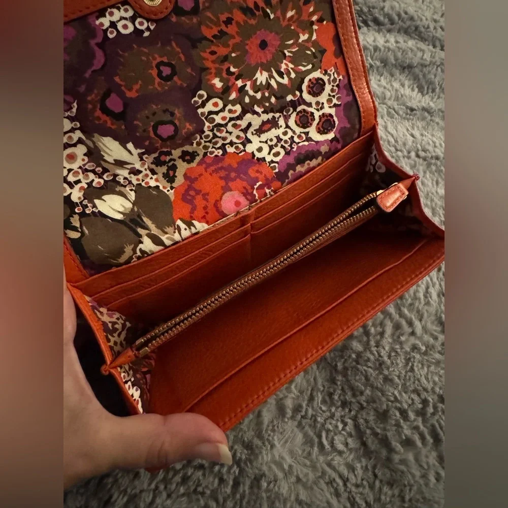 VERA BRADLEY Audrey Leather Quilted Orange Wallet - Picture 10 of 15